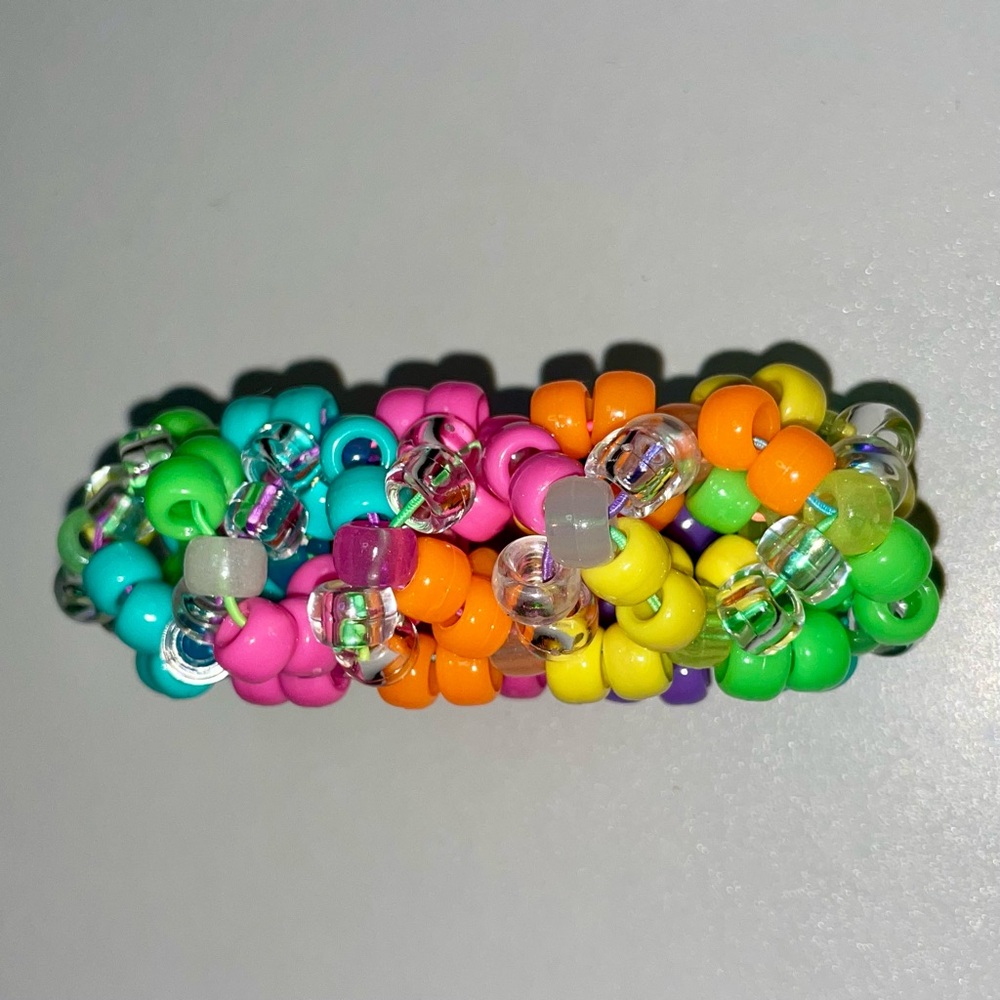 Kandi Rave Bracelet | neon rainbow (UV reactive, glow in the dark) - Picture 6 of 7